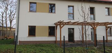 Mieszkanie z ogrodem i miejscem parkingowym