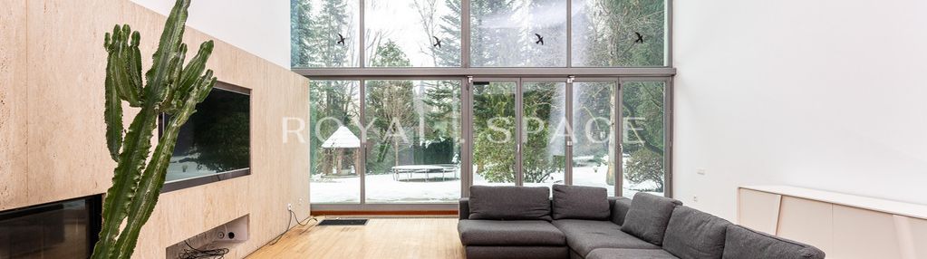 Luksusowa willa z przeszkleniami i ogrodem!