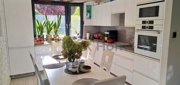 Nowoczesny dom całoroczny w nowym dębcu