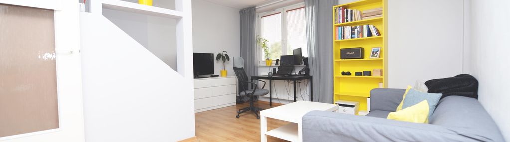 Kawalerka z osobną kuchnią blisko uczelni wsiz.