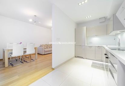 3 pok 65m2 nowe budownictwo winda centrum