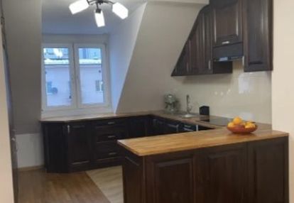 Dwupoziomowe mieszkanie na ochocie