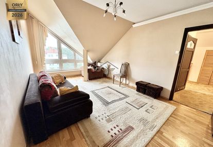 Dwupoziomowe + poddasze balkon las duża piwnica