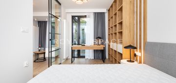 Przestronny apartament nieopodal błoń krakowskich