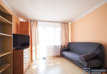 Kawalerka z osobną kuchnią.możliwy krótszy najem