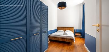 Nowy świat/ kamienica przedwojenna/ stylowe