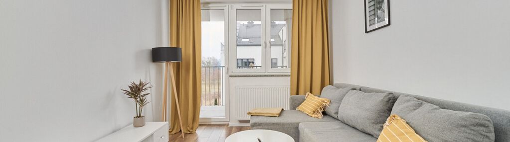 2 pokoje z balkonem i garażem - oporów