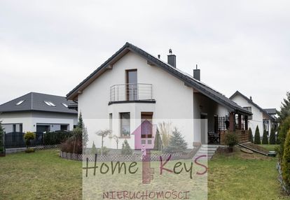 Na sprzedaż urokliwy dom w serocku