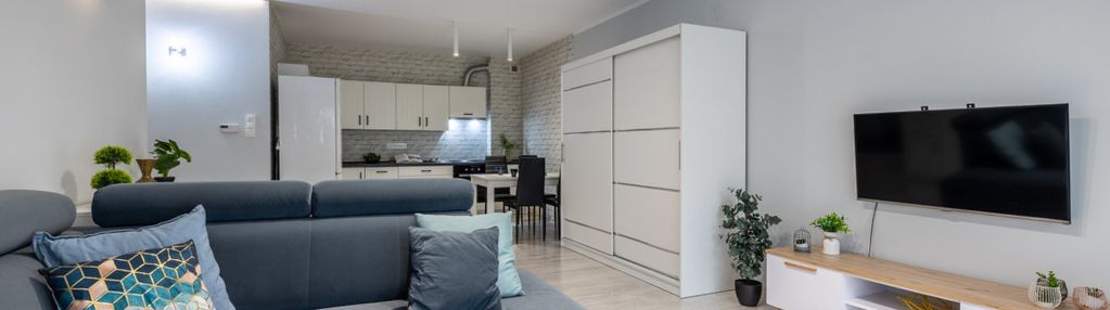 2 pokoje  na parterze z balkonem na wynajem