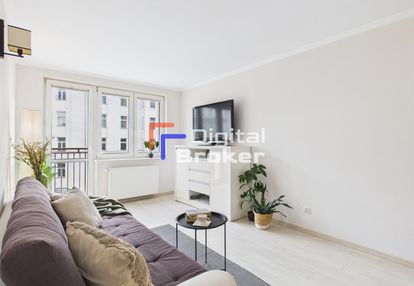 Widoknapałack⭐rozkładowe3pok⭐balkon⭐winda⭐własność