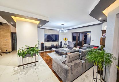 Dom wolnostojący kielce zalesie, 6 pokoi, 954 m²