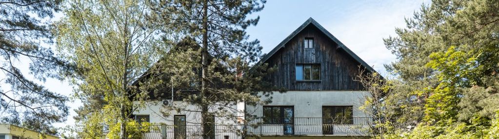 Klimatyczny dom dla rodziny w otoczeniu zieleni