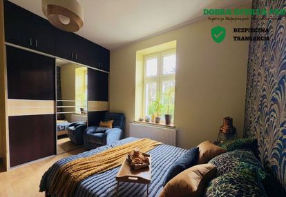 Przestronne mieszkanie w zabytkowej kamienicy
