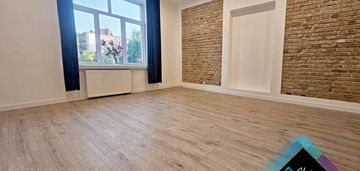 2 pokoje,parter,po remoncie.niski czynsz!