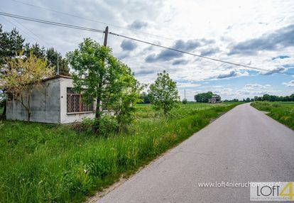 Budynek z wz, nieopodal zalipia