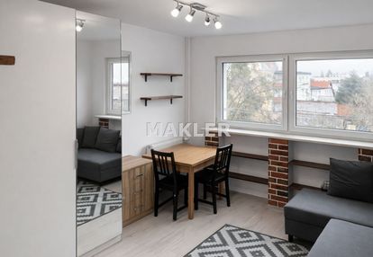 Kawalerka w bloku na bielawach