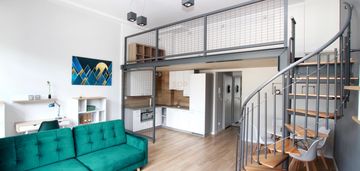 Mieszkanie przy sky tower 52m2 z antresolą.