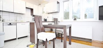 Biskupin | dwustronne | piwnica