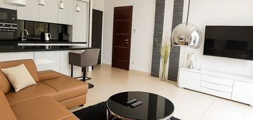 Ludwinowska 11 - basen , siłownia - duży ogródek