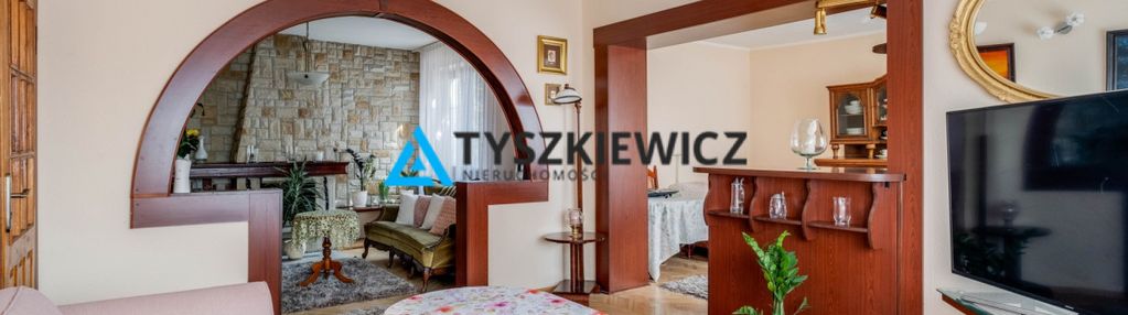 Dom wraz z budynkami gospodarczymi w łęgowie