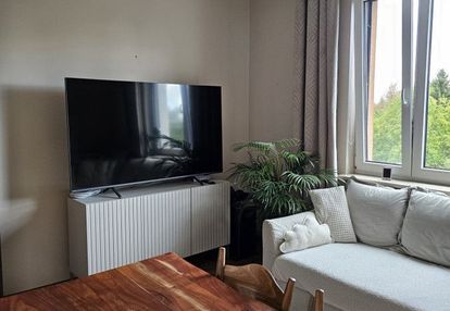 Wygodne mieszkanie 3 pokoje, balkon, garaż, winda.