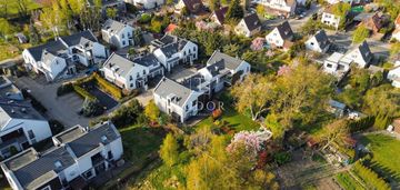 Piękny apartament z garażem ogrodem i tarasem
