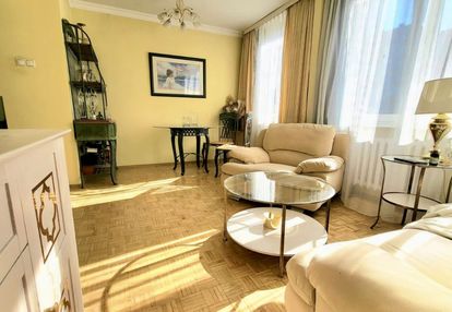 Wyględów | 2 pokoje | budynek z cegły