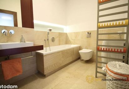 Miejsce garażowe, sky tower, rozkład