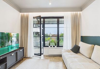 Doki living, lux 3pok, balkon na patio, mp, kl