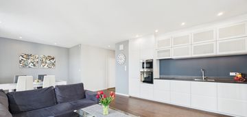 Apartament 2-pokojowy w chmurach – 16. piętro