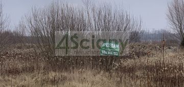 Działka z wydanymi warunkami zabudowy.