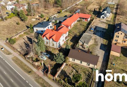 Gospodarstwo z dużym domem i uroczym terenem