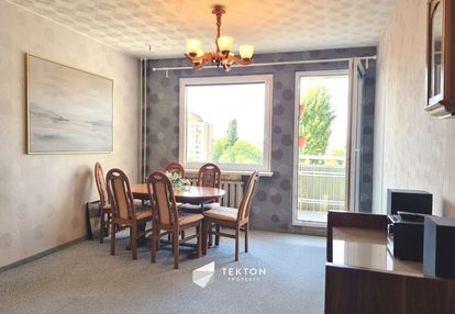 3-pokoje z oddzielną kuchnią, balkonem i piwnicą