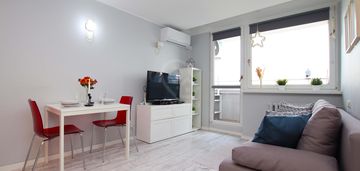 2 pok. z balkonem | widok na sky tower