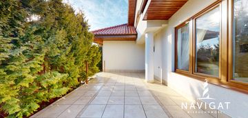 Posiadłość w dworkowym stylu - blisko trójmiasta