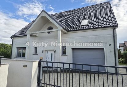 Wysoki standar salon + 4 pokoje, 3 łazienki