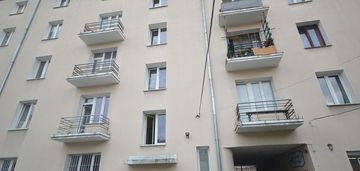 2 pokojowe z 2 balkonami, śródmieście