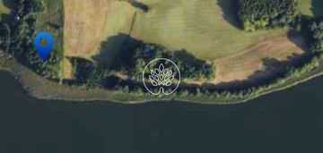 Piękna działka z linią brzegową jeziora !