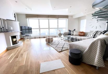 Dwupoziomowy penthouse, 4 pokoje, mokotów, meble