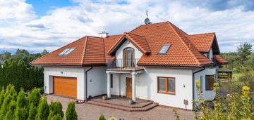 Wyjątkowy dom 200m²-piękny ogród-prywatność