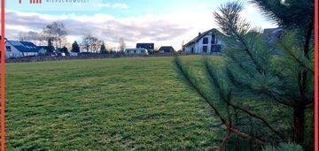 Objęta mpzp, blisko jeziora oraz lasu.