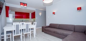 Apartament z pięknym widokiem na zatokę.