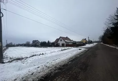 Działka na sprzedaż 800m2