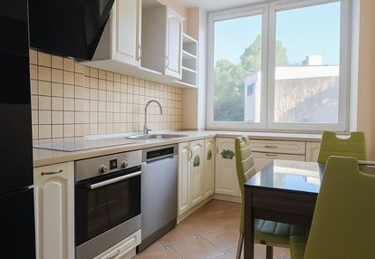 Miejsce postojowe, balkon, parking