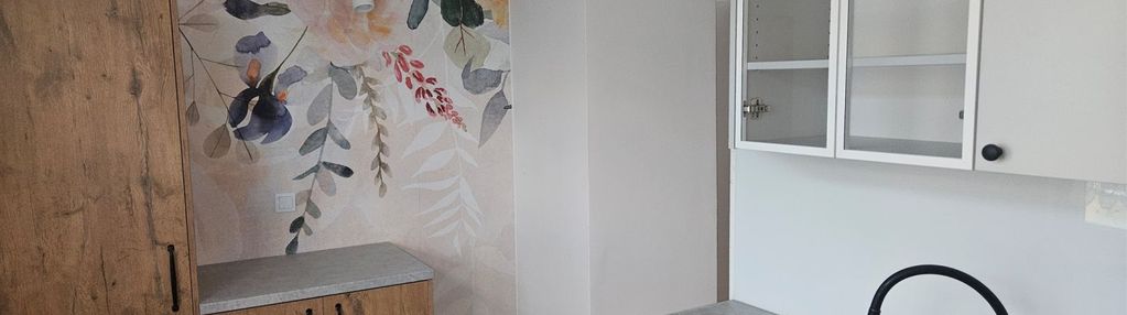 3 pokoje, i piętro, balkon, garaż, klimatyzacja