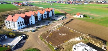 Działka 945 m² wśród nowoczesnej zabudowy w nakle