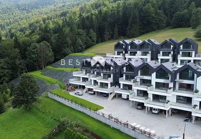 Dwupoziomowy apartament (72 m2)