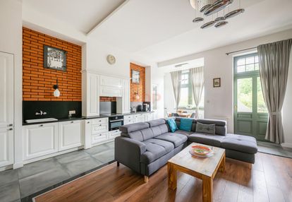 2 pokoje w ekskluzywnej kamienicy