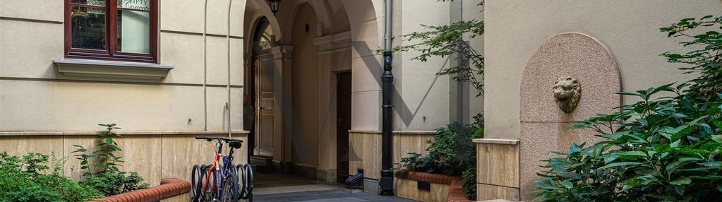 Kamienica wspólna 50, mieszkanie 84m2, śródmieście