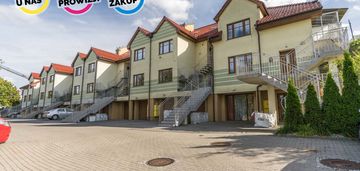 Ii poziomowe z ogródkiem i garażem